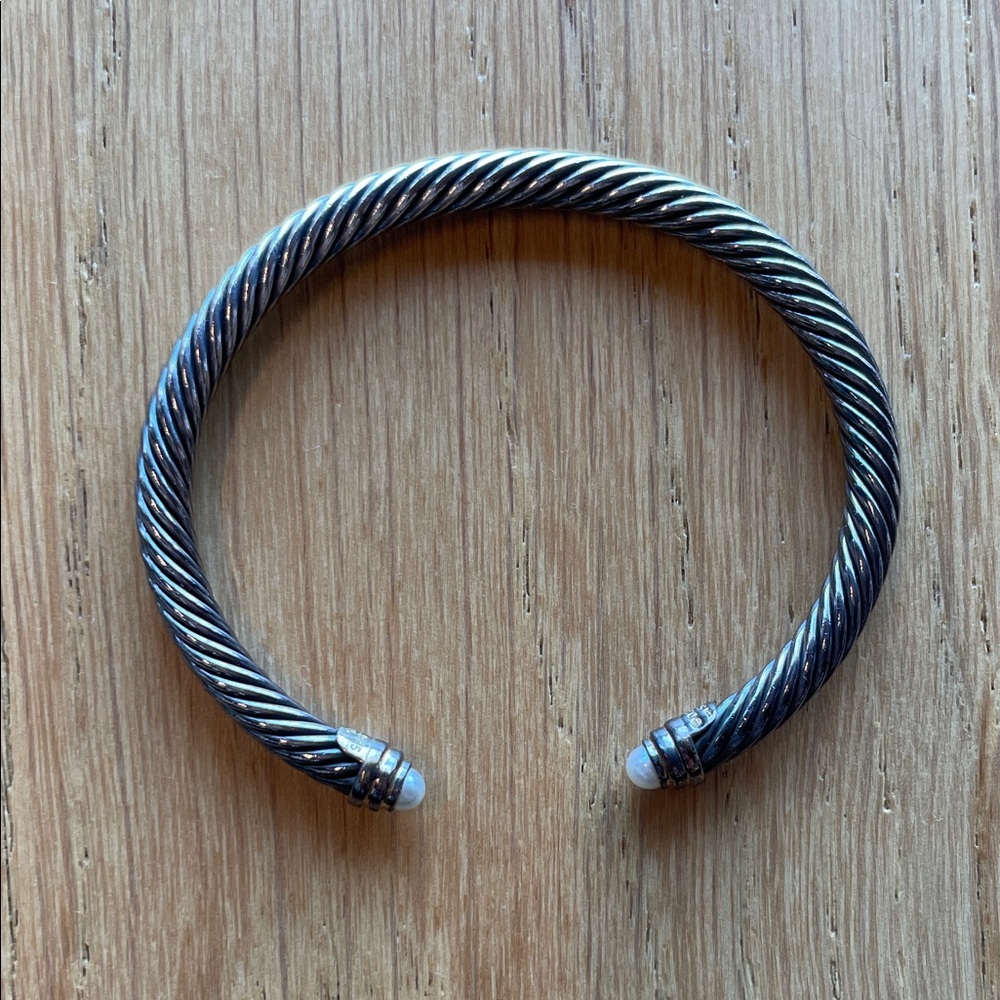 DAVID YURMAN Bracelet with pearl - mint condition - authentic, priced to sell
